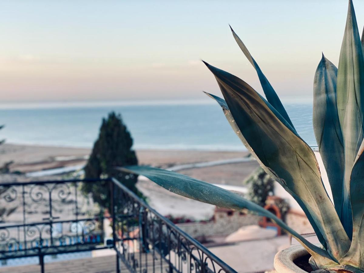 Atlas Wonders Coworking Surf Camp タガズー エクステリア 写真