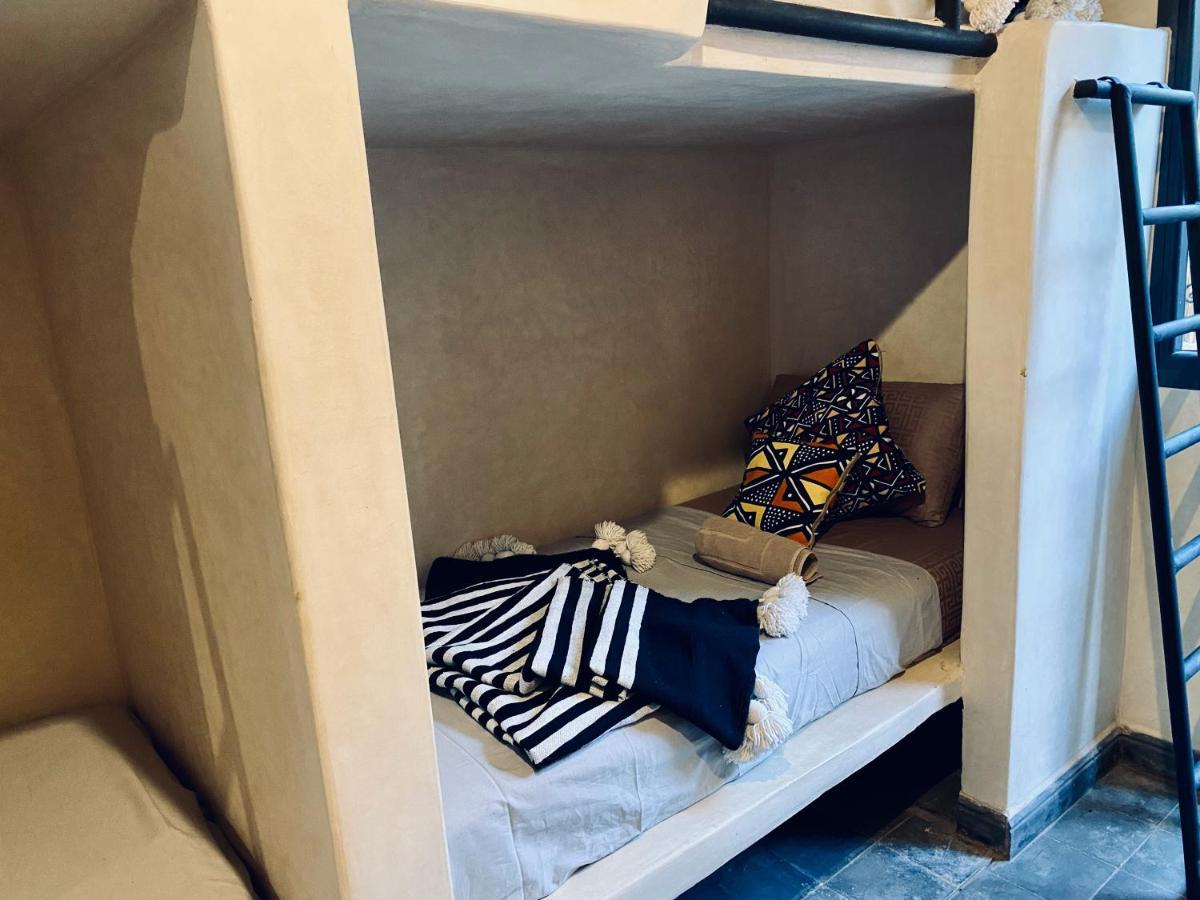 Atlas Wonders Coworking Surf Camp タガズー エクステリア 写真